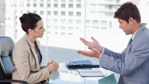 Thương lượng mua bán biệt thự