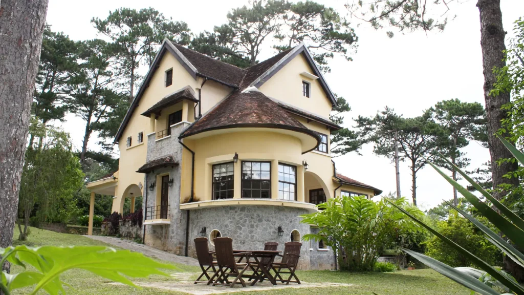 Phong cách kiến trúc Pháp cổ điển và Normandie