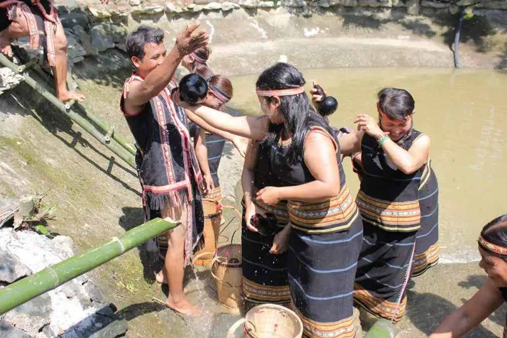 Lễ cúng thần suối tín ngưỡng